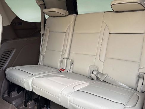 Used 2021 GMC Yukon Denali w/ Advanced Technology Package image 19
