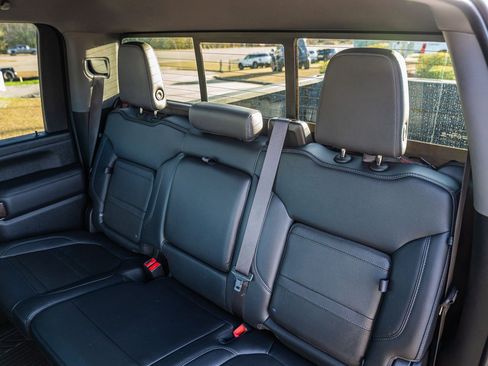 Used 2022 GMC Sierra 2500 Denali image 23