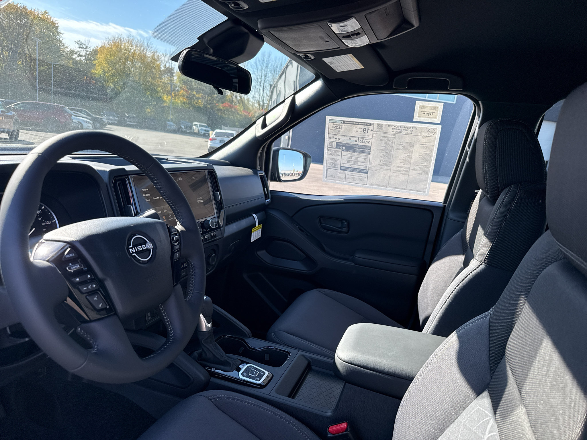 New 2027 Nissan Frontier SV w/ SV Convenience Package AWD/4WD image 10