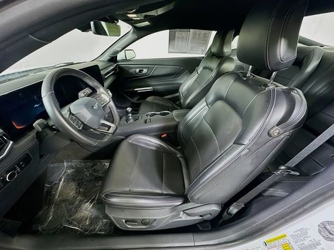 Used 2024 Ford Mustang GT Premium RWD image 15