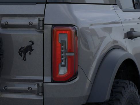 New 2025 Ford Bronco Badlands image 23