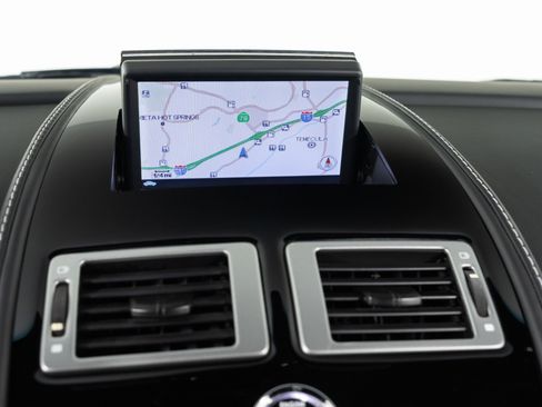 Used 2011 Aston Martin DBS Coupe RWD image 22