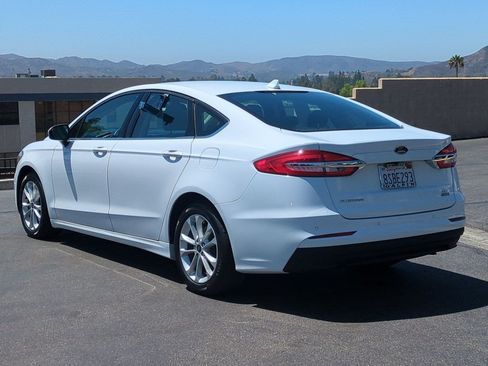 Used 2020 Ford Fusion SE FWD image 8