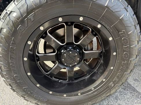 Used 2016 Toyota Tundra SR5 image 8