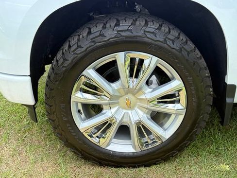 Used 2026 Chevrolet Silverado 1500 High Country AWD/4WD image 27