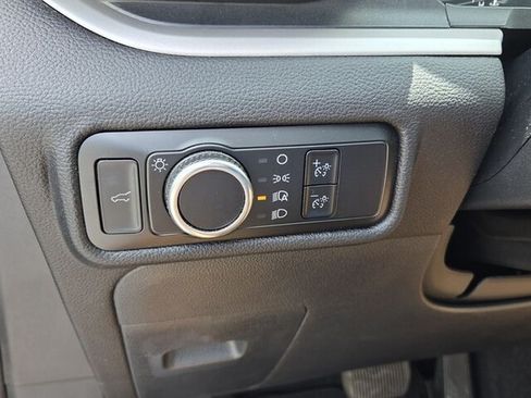 Used 2024 Ford Explorer XLT AWD/4WD image 30