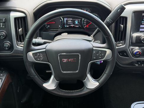 Used 2018 GMC Sierra 2500 SLT w/ Duramax Plus Package AWD/4WD image 15
