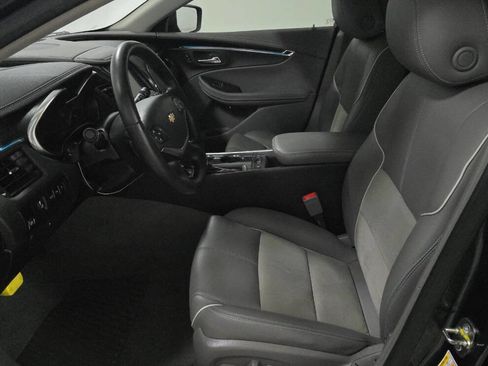 Used 2014 Chevrolet Impala LT image 13