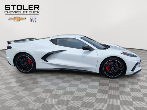 Used 2022 Chevrolet Corvette Stingray Premium Cpe w/ Z51 Performance Package image 6