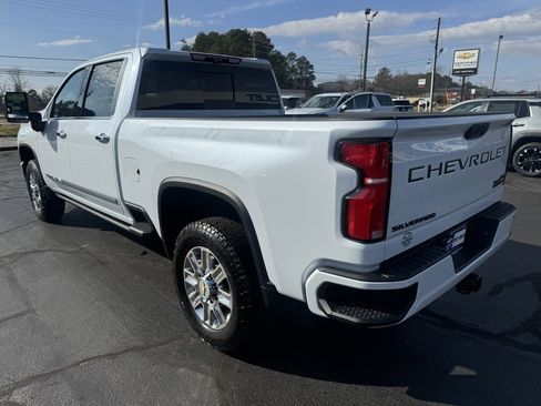 New 2026 Chevrolet Silverado 3500 High Country w/ High Country Premium Package image 3