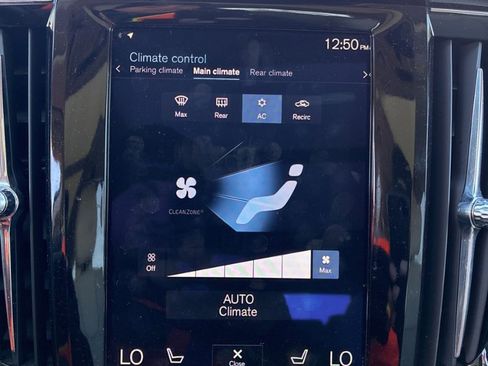 Used 2017 Volvo V90 T6 Cross Country image 15