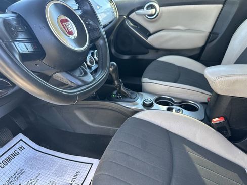 Used 2016 FIAT 500X Lounge image 3