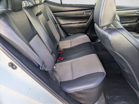 Used 2018 Toyota Corolla SE image 19