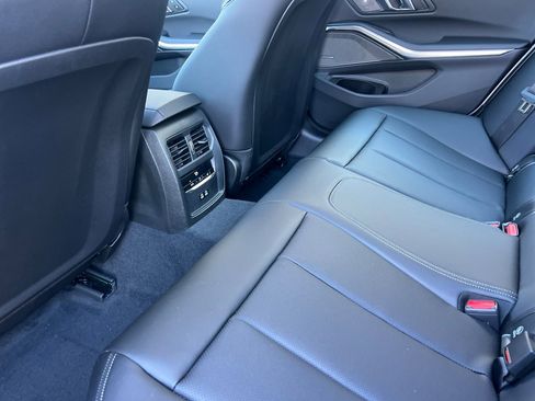 Used 2026 BMW 330i Sedan w/ M Sport Package RWD image 18