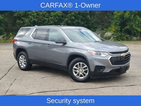Used 2021 Chevrolet Traverse LS image 40