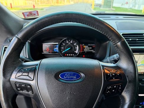 Used 2016 Ford Explorer Limited image 34