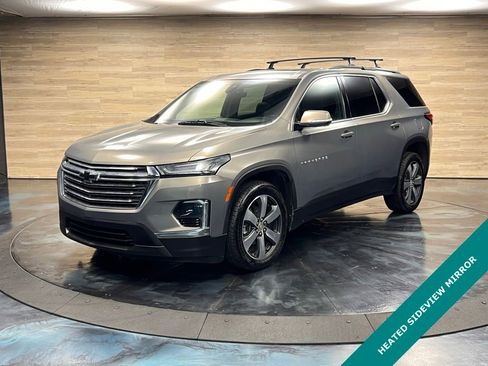 Used 2023 Chevrolet Traverse RS image 6