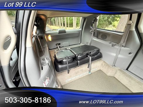 Used 2005 Dodge Grand Caravan SXT image 40