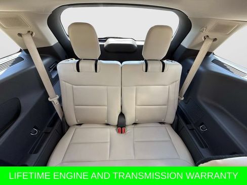 Used 2022 Ford Explorer Platinum w/ Equipment Group 601A AWD/4WD image 19