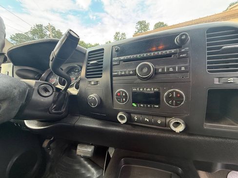 Used 2008 Chevrolet Silverado 3500 LT AWD/4WD image 12