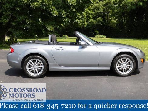 Used 2012 MAZDA MX-5 Miata Sport RWD image 7