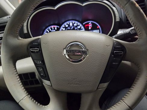 Used 2015 Nissan Quest SV image 4