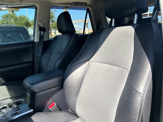 Used 2022 Toyota 4Runner SR5 Premium w/ Moonroof Package AWD/4WD image 35