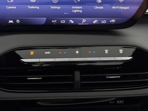 New 2026 Buick Enclave Preferred w/ Power Package AWD/4WD image 6