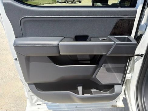 New 2026 Ford F350 Lariat RWD image 24