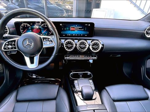 Used 2022 Mercedes-Benz CLA 250 CLA 250 image 16