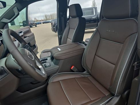 New 2026 GMC Sierra 2500 Denali w/ Denali Reserve Package AWD/4WD image 14