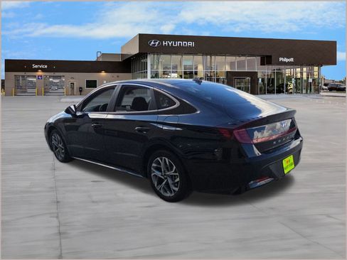 Certified 2023 Hyundai Sonata SEL w/ Preferred Accessory Package image 3