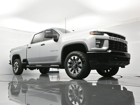 Used 2022 Chevrolet Silverado 2500 Custom w/ Custom Value Package image 39