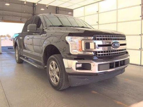 Used 2018 Ford F150 XLT w/ Equipment Group 302A Luxury image 4