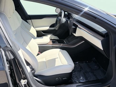 Used 2023 Tesla Model S AWD/4WD image 38