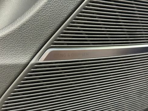 Used 2021 Audi Q8 Premium Plus w/ Premium Plus Package image 13