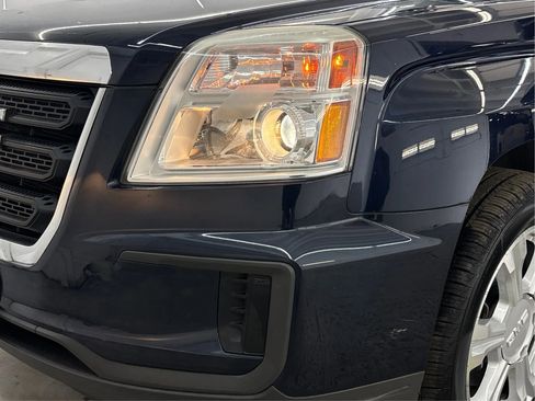 Used 2017 GMC Terrain SLE FWD image 33