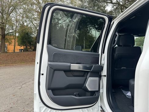 New 2026 Ford F250 Platinum image 37