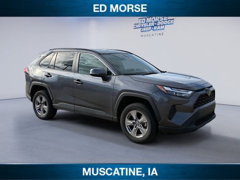 Used 2025 Toyota RAV4 XLE image 7