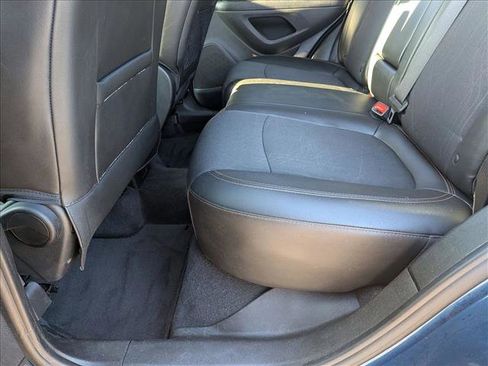 Used 2020 Chevrolet Trax LT w/ Driver Confidence Package image 18