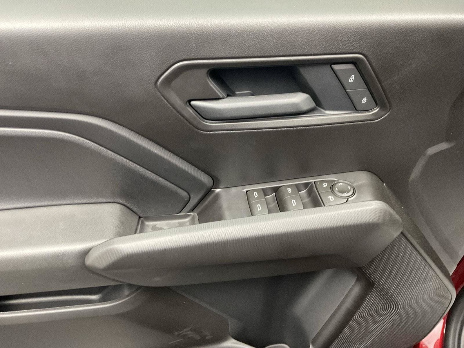Used 2026 Chevrolet Colorado Trail Boss AWD/4WD image 10