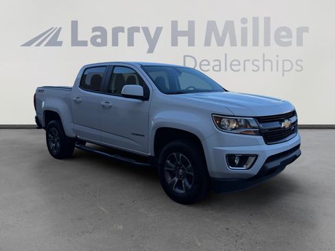 Used 2019 Chevrolet Colorado Z71 AWD/4WD image 7
