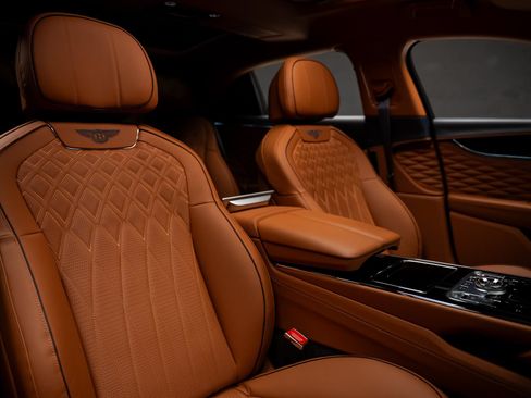 Used 2022 Bentley Flying Spur V8 AWD/4WD image 66