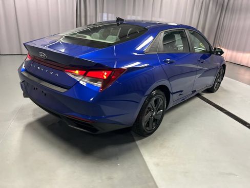 Used 2022 Hyundai Elantra SEL FWD image 7