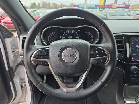 Used 2019 Jeep Grand Cherokee Limited image 15