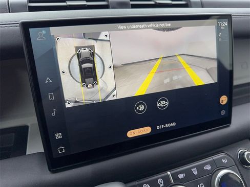 Used 2025 Land Rover Defender 110 S image 64