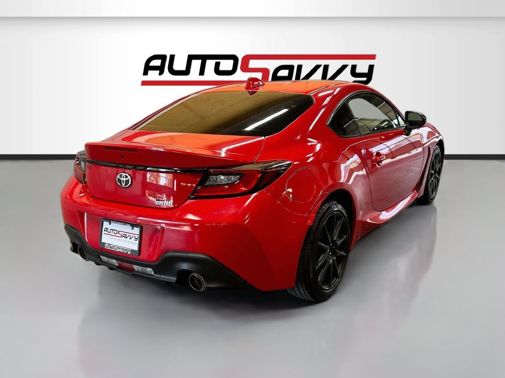 Used 2024 Toyota GR86 RWD image 7