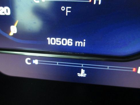 Used 2024 Chevrolet Silverado 3500 High Country w/ High Country Premium Package image 34