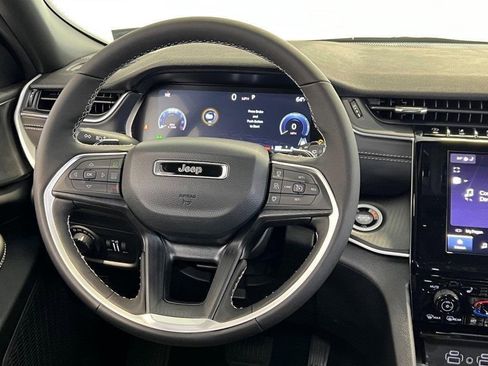 New 2025 Jeep Grand Cherokee L Laredo w/ Luxury Tech Group I image 17