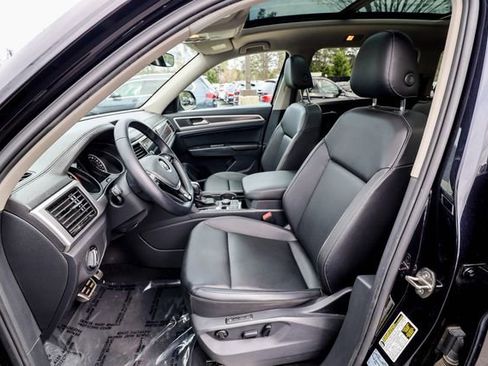 Used 2018 Volkswagen Atlas SEL w/ R-Line Package image 31